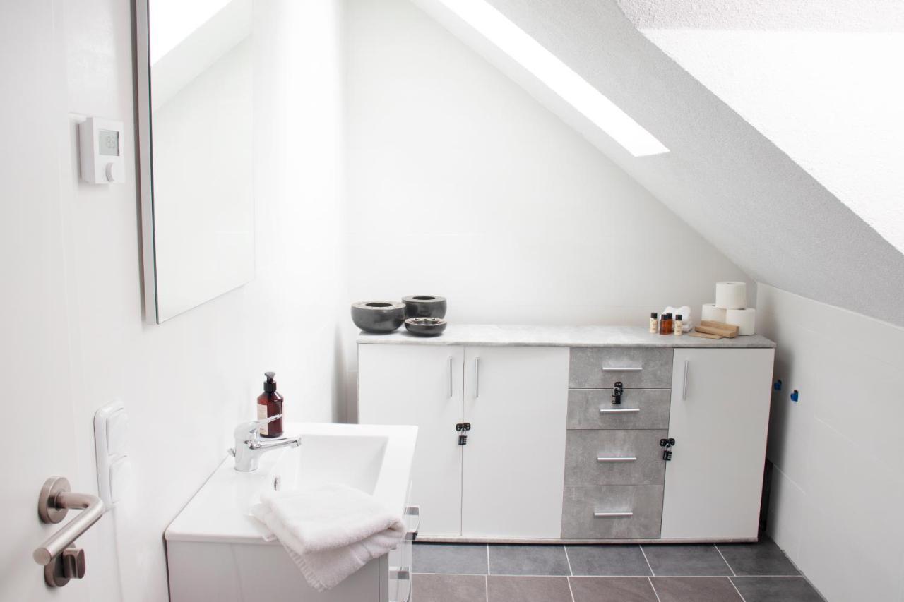 Modernes 80 Qm Apartment Mit Balkon Und Innenstadtnah לוראך מראה חיצוני תמונה